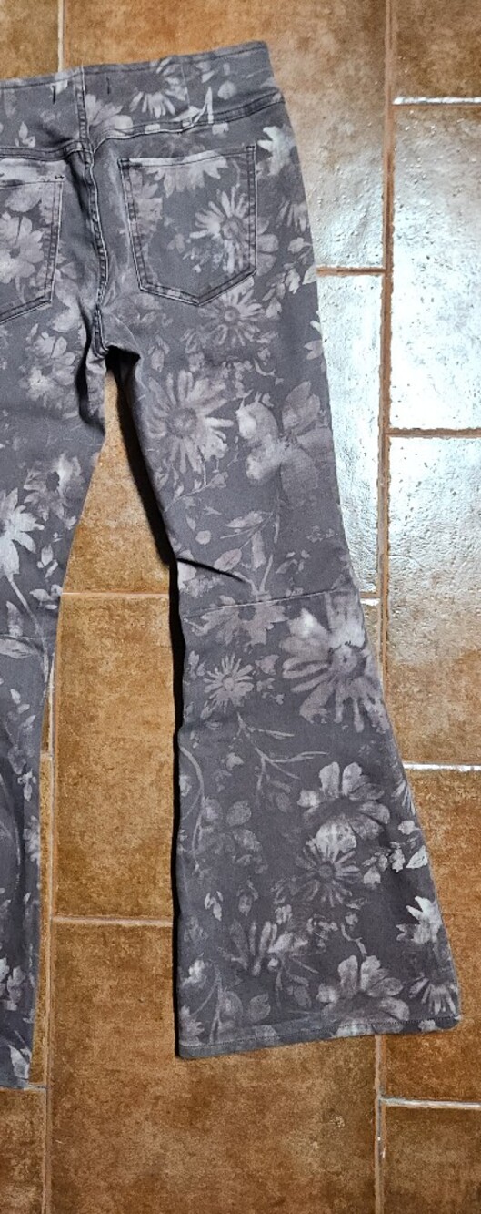 Free People We The Free Penny Floral Flare Jeans Sz 29 Boho Y2K - Picture 5 of 9